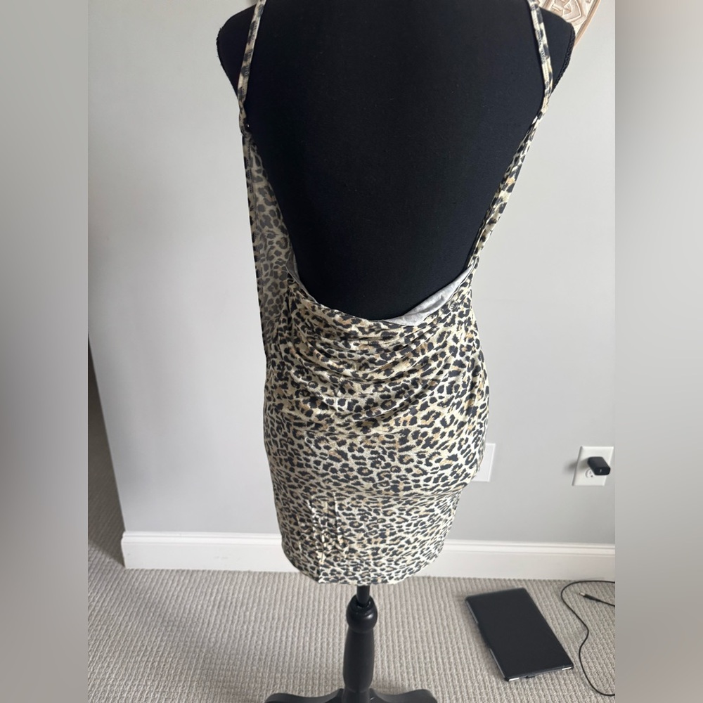 Size Small Backless Leopard Print Wrap Dress And/… - image 4